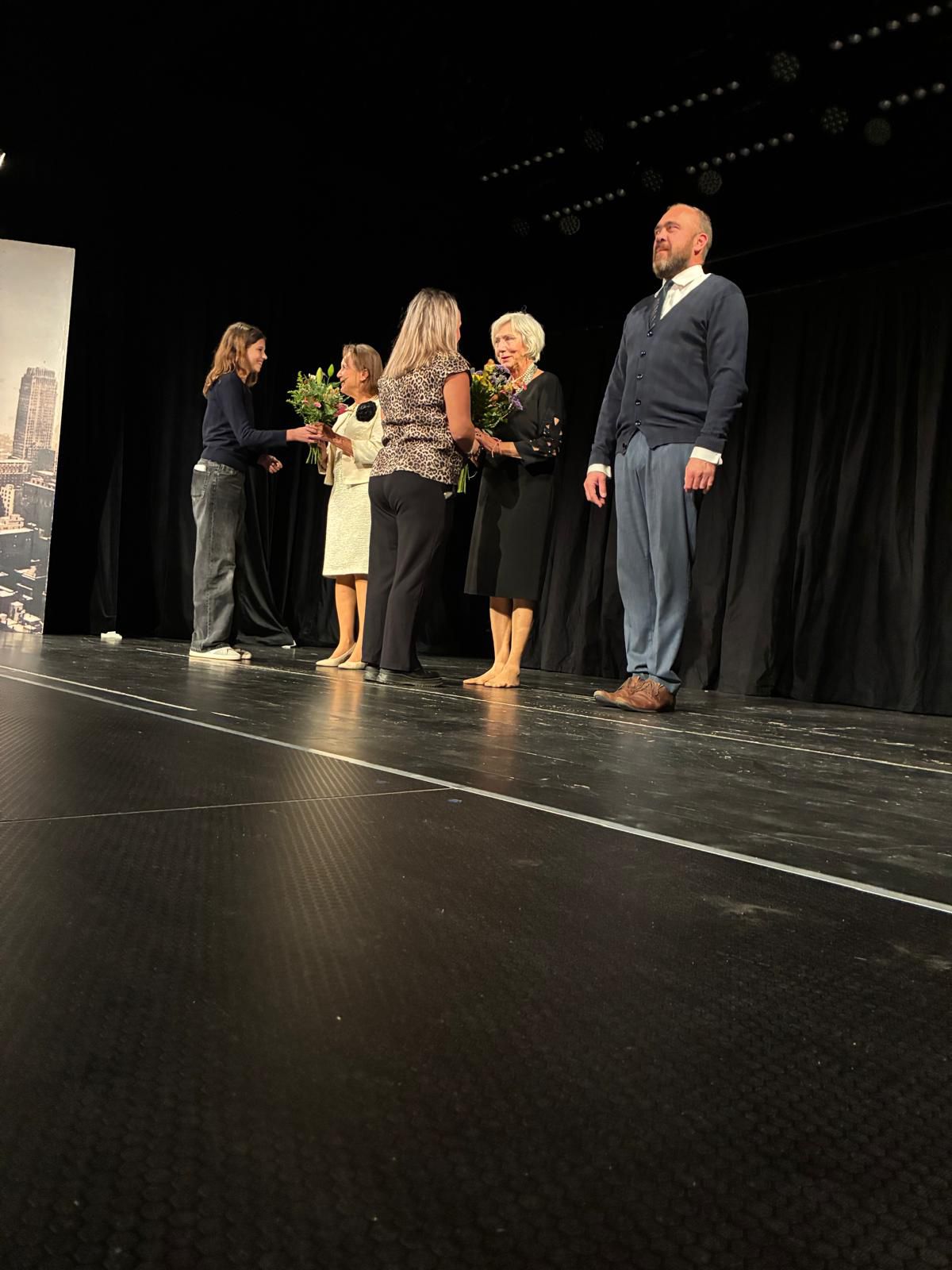 PHOTO-2025-10-06-21-31-22