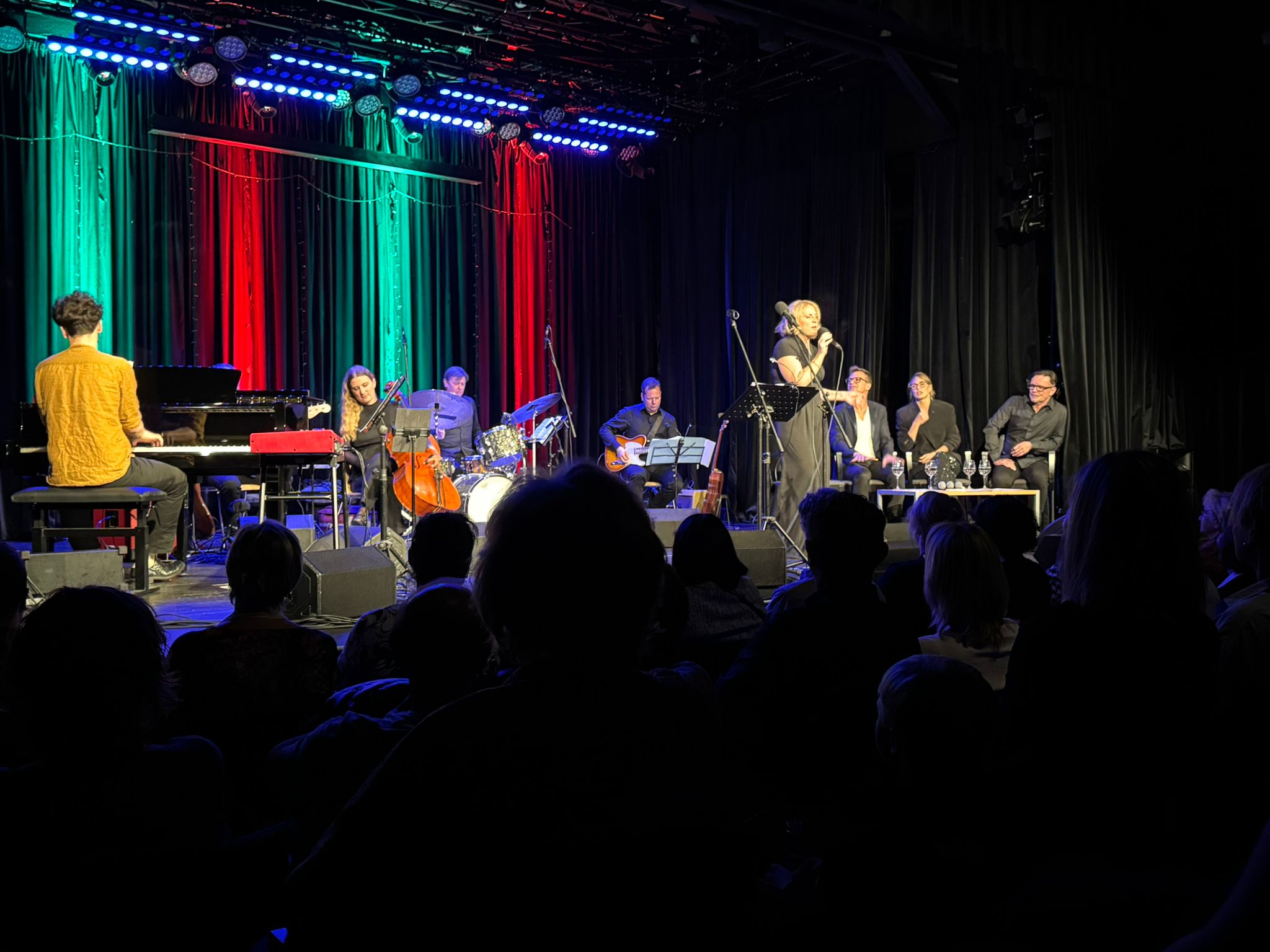 PHOTO-2025-10-22-19-18-07 2